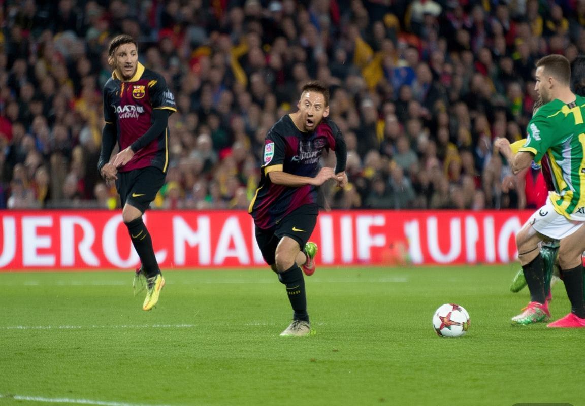 2018年巴萨与塞尔塔巅峰对决：梅西闪耀，战术解析与赛后影响(图2)